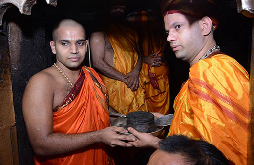 Mangalore Today Latest Main News Of Mangalore Udupi Page Udupi Paryaya Kaniyoor Mutt Seer